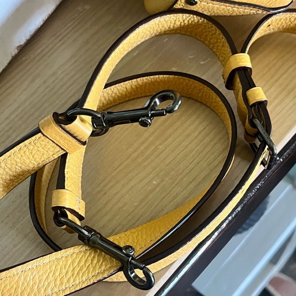 Coach ABBY Duffle Crossbody Bag 2-Way QB/Honey NWT - Picture 5 of 15